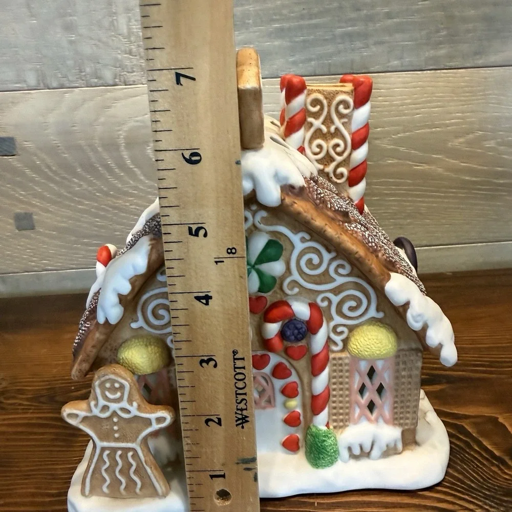 PARTY‎ LITE Ceramic Gingerbread Tealight House P7304 Snow Village Christmas READ